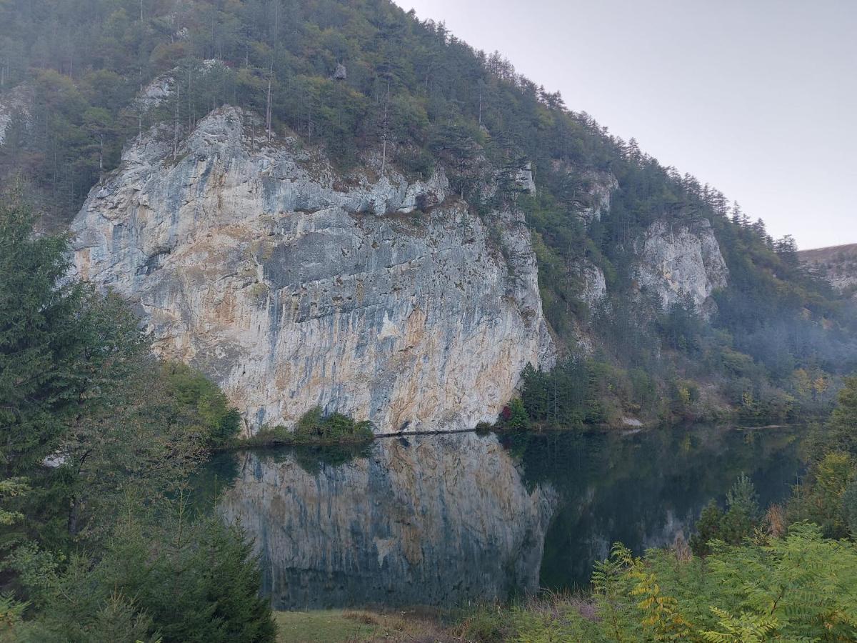 Vila Tarska Carolija Zaovine Popovići Exteriér fotografie